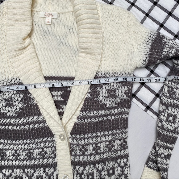 Sun & Shadow cardigan, Size XS - Picture 4 of 7
